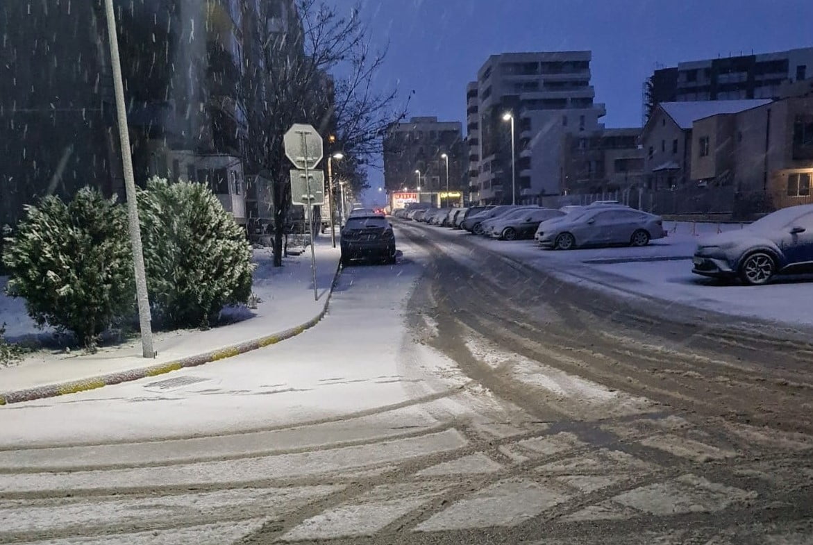 Furtună de zăpadă și vânt puternic pe litoral! Furtună de zăpadă și vânt puternic pe litoral!