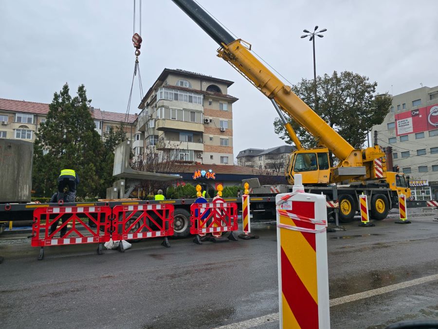 Trafic restricționat pe bulevardul Mamaia din Constanța din cauza lucrărilor la apă și canalizare Trafic restricționat pe bulevardul Mamaia din Constanța din cauza lucrărilor la apă și canalizare
