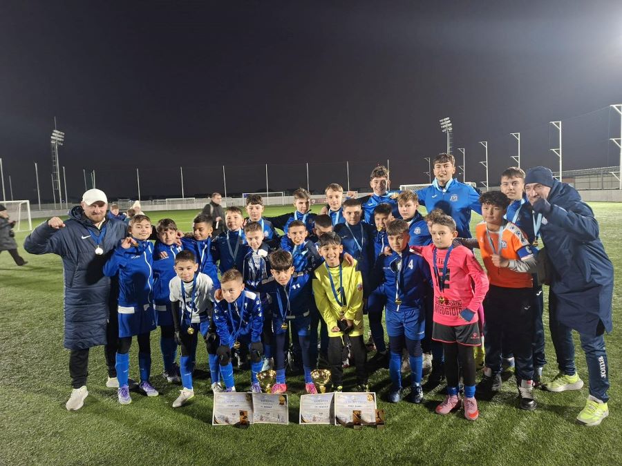 CS Medgidia, echipa de fotbal copii 2012/2013, a câștigat turneul “AiSucces”! CS Medgidia, echipa de fotbal copii 2012/2013, a câștigat turneul “AiSucces”!